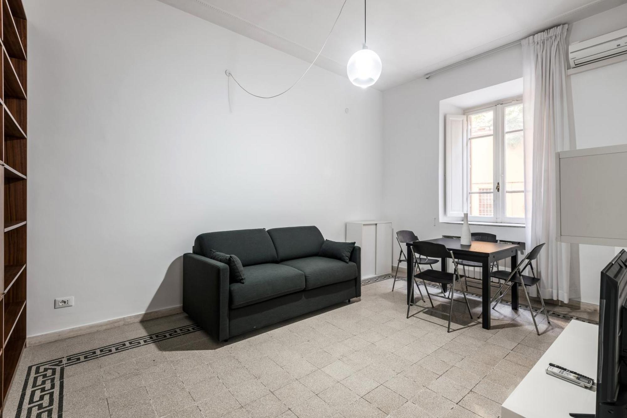 Iflat Mid-century Modern Vatican Apartment Rom